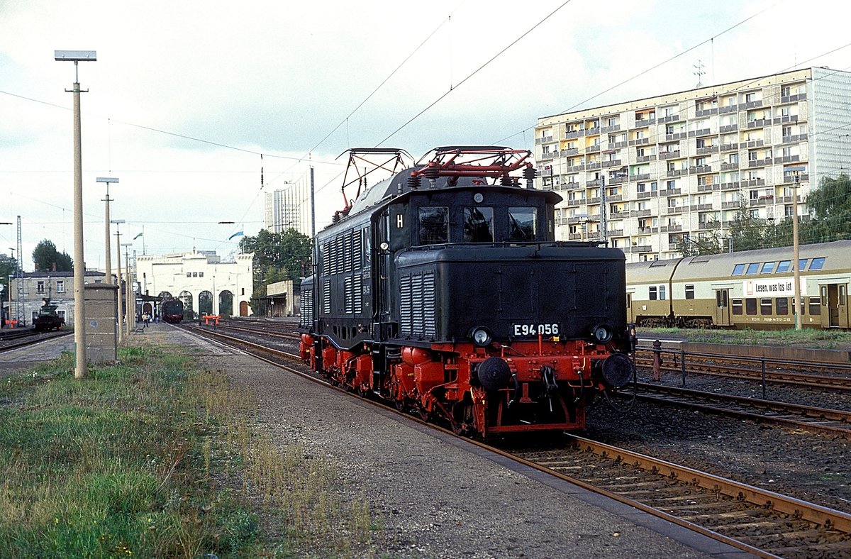 254 056  Leipzig bay. Bhf  10.10.92