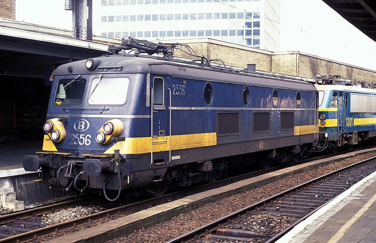   2556  Brüssel - Mitte  03.05.92