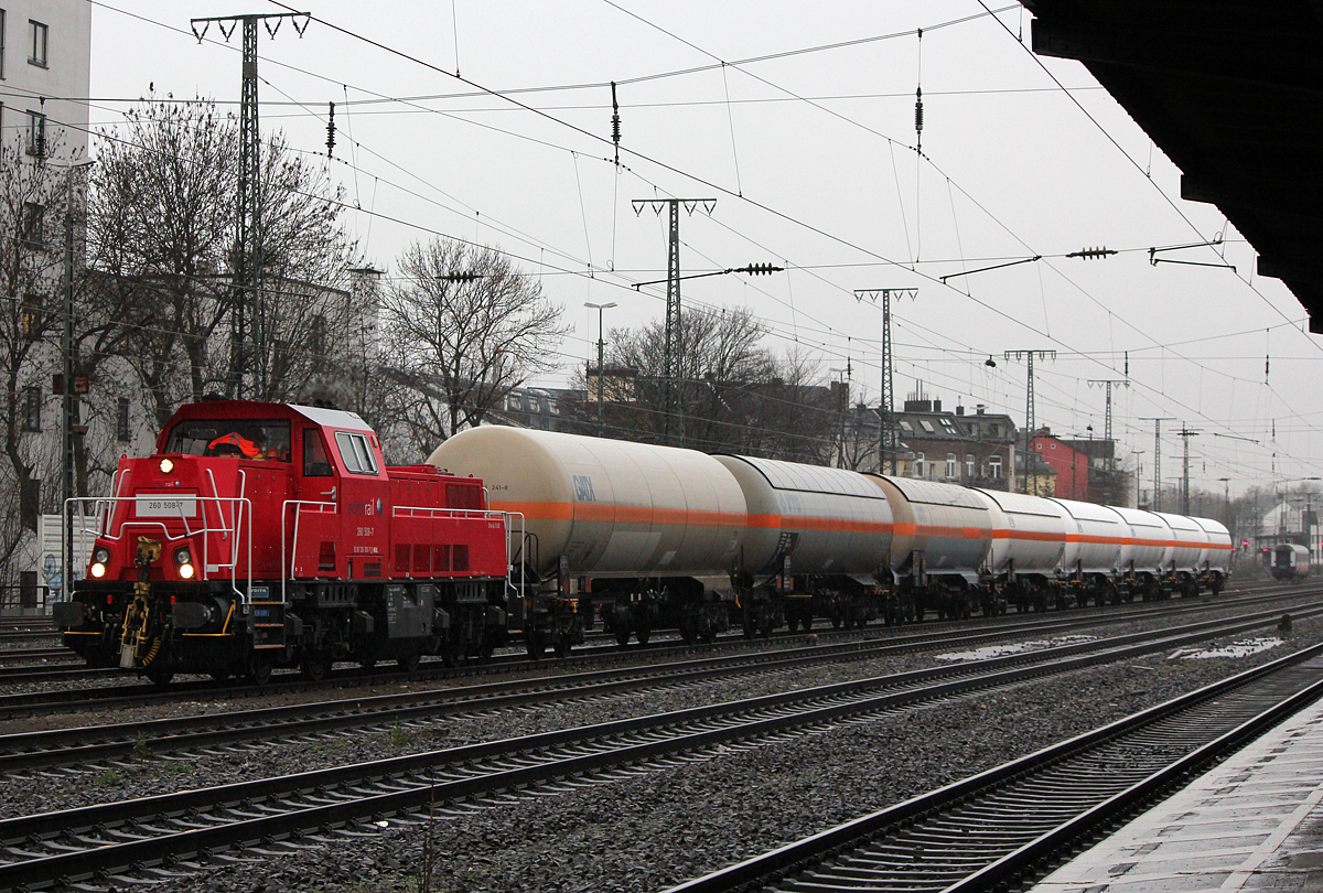 260 508-7 in Köln West am 14.02.2014