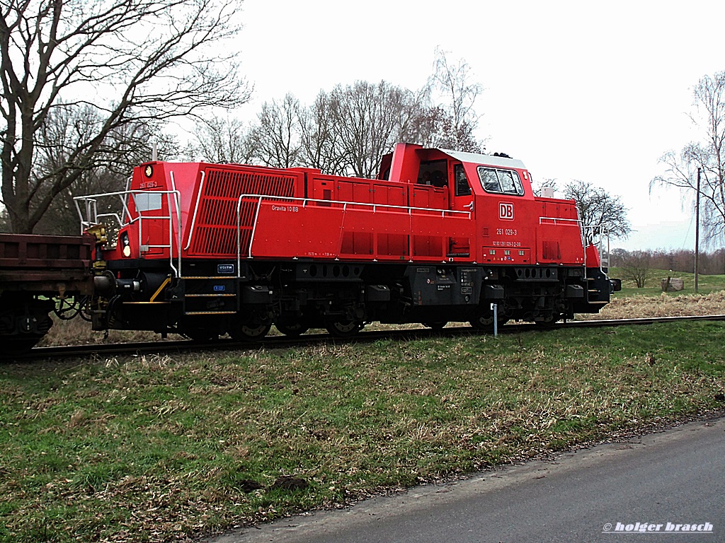 261 029-3 kurz vor der abfahrt beim glinder bhf am 06.02.14