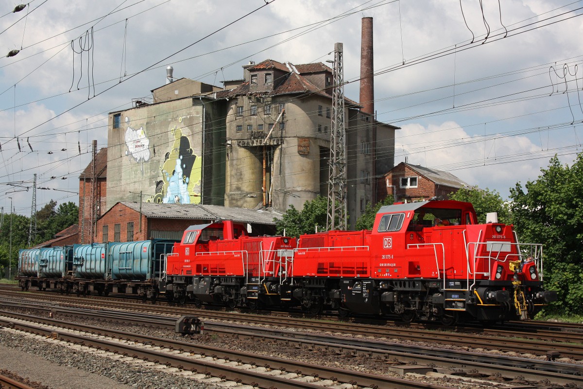 261 075+261 084 am 31.5.13 beim rangieren in Verden (Aller).