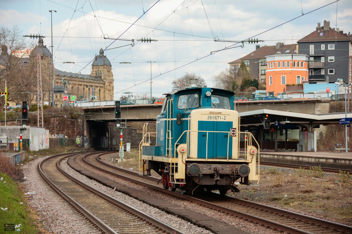 261 671-2 DB in Wuppertal Steinbeck, März 2021.