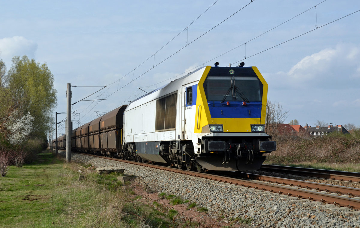 263 001 führte am 24.03.19 einen hvle-Kalkzug durch Greppin Richtung Bitterfeld. Wegen einer Sperrung zwischen Rodleben und Wittenberg musste der Zug über Leipzig umgeleitet werden.