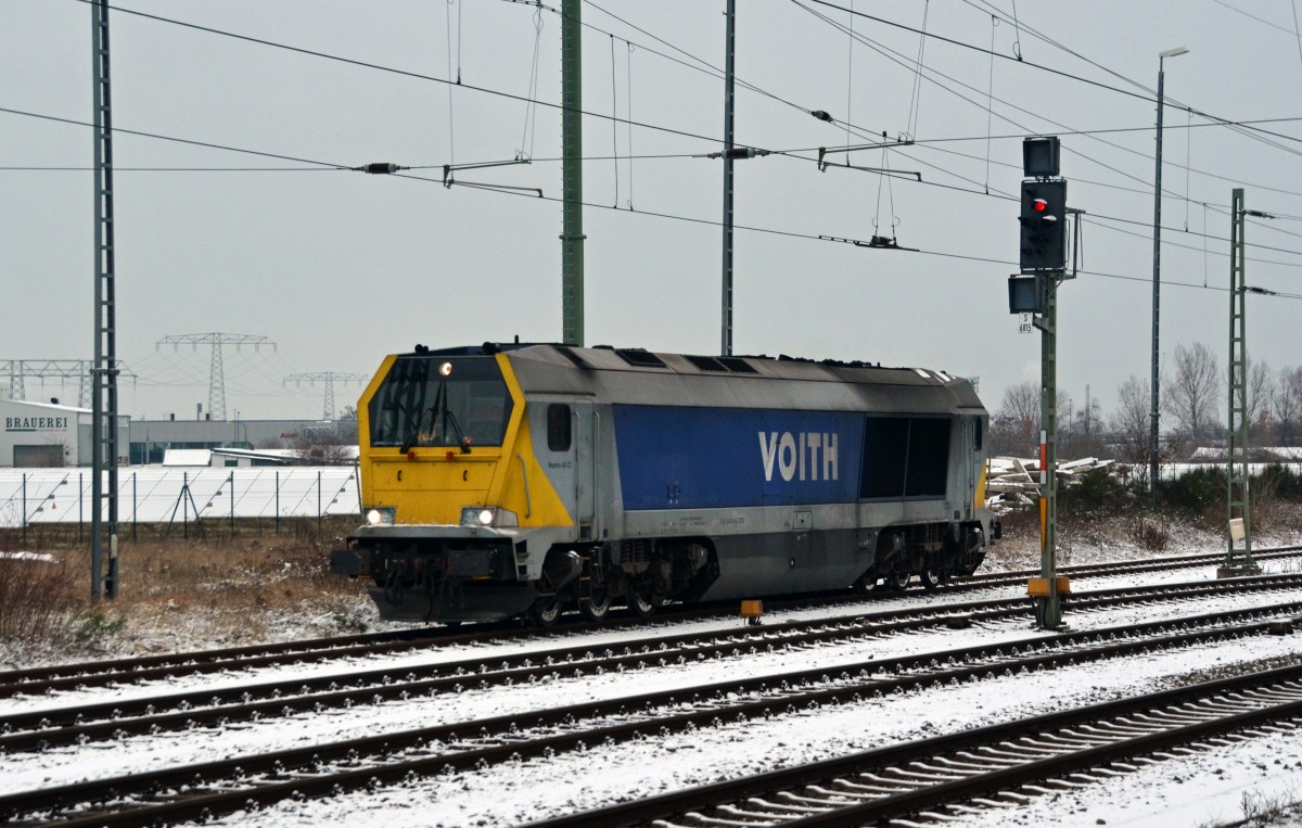 264 001 rangierte am 17.01.16 in Bitterfeld an ihren Kesselwagenzug den sie anschließend Richtung Hof bespannen wird.