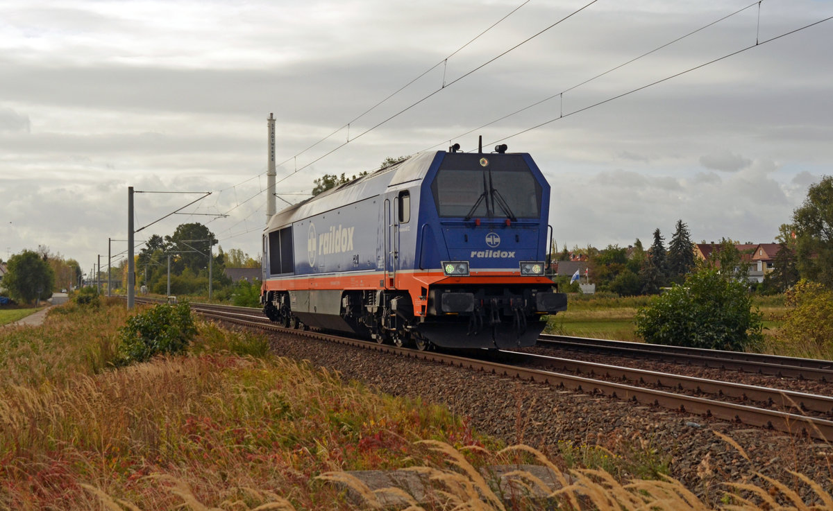 264 002 der raildox rollte am 03.10.18 Lz durch Jeßnitz Richtung Dessau.