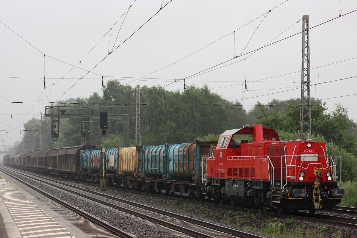 265 003 am 8.8.13 mit einem Mischer in Dedensen-G�mmer.