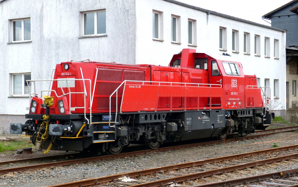 265 014-1 beim Stromtanken in Nordhausen 22.03.2014