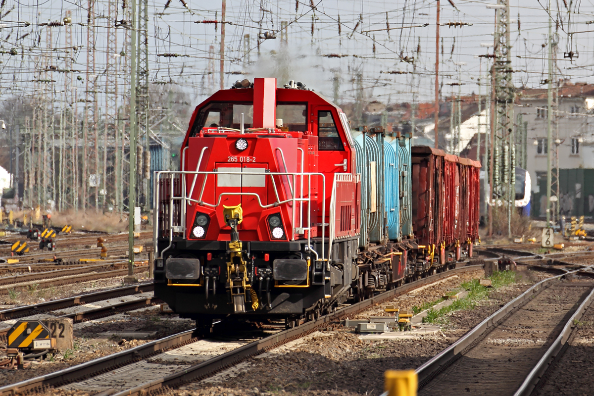 265 018-2 in Bremen Hbf. 25.3.2014