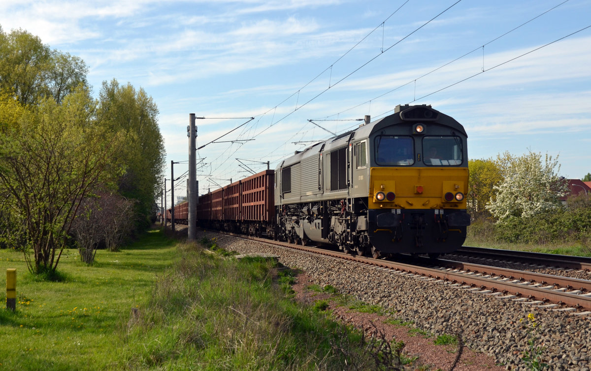 266 105 zog am 22.04.16 ihren leeren Kohlezug aus Helmstedt durch Greppin Richtung Leipzig.