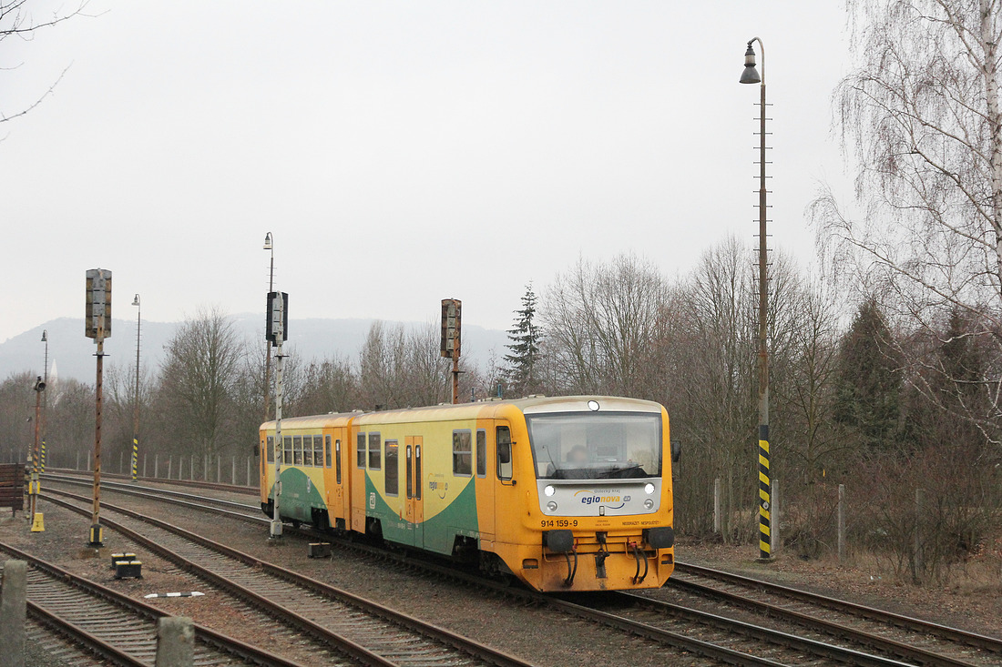 ČD 814 159 als Os 17655 Kadaň předměstí - Kadaň-Prunéřov // Kadaň město // 1. Februar 2019
