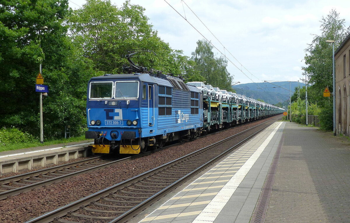 ČD Cargo 372 006-7 mit einem Autotransportzug Richtung Dresden, am 09.06.2020 in Krippen.
