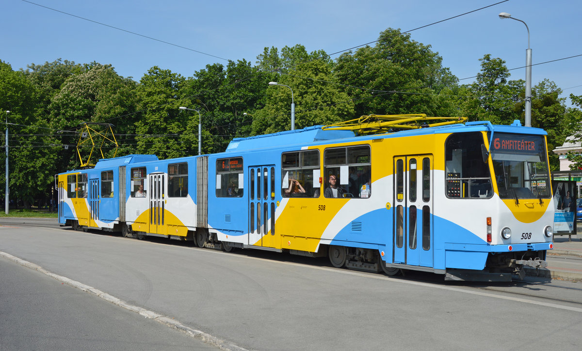 ČKD KT8D5 (Originalzustand, ohne Modernisierung), Wagen-Nr. 508 der Verkehrsbetrieb der Stadt Košice/Kaschau, Bj. 1989, fährt ab Schleife Bahnhofsplatz; 23.05.2017  