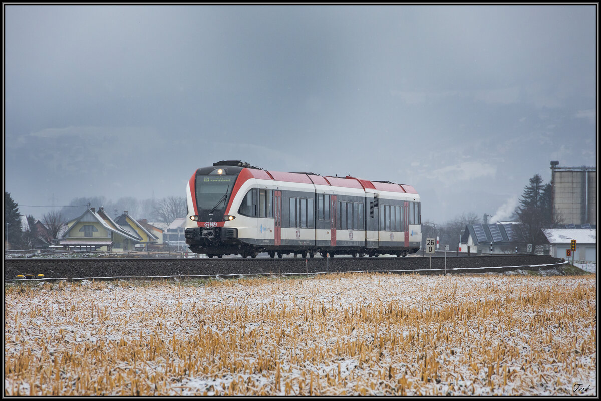 27.01.2023 . Auf dem Weg nach Graz lässt dieser S-Bahn Zug die Südweststeiermark in richtung Graz . 