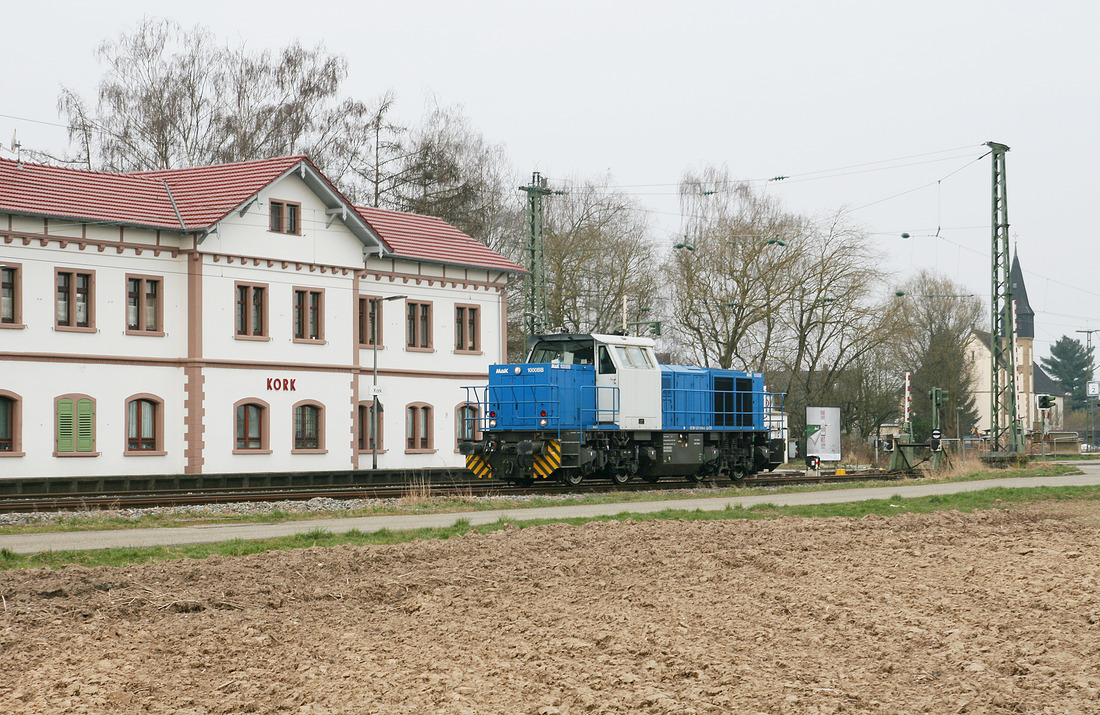 271 014 (zum Aufnahmezeitpunkt für die Bayerische CargoBahn GmbH im Einsatz) // Bahnhof Kork // 27. März 2013