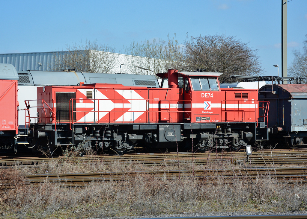 272 012-2 RheinCargo DE74 in Brühl-Vochem - 12.03.2015