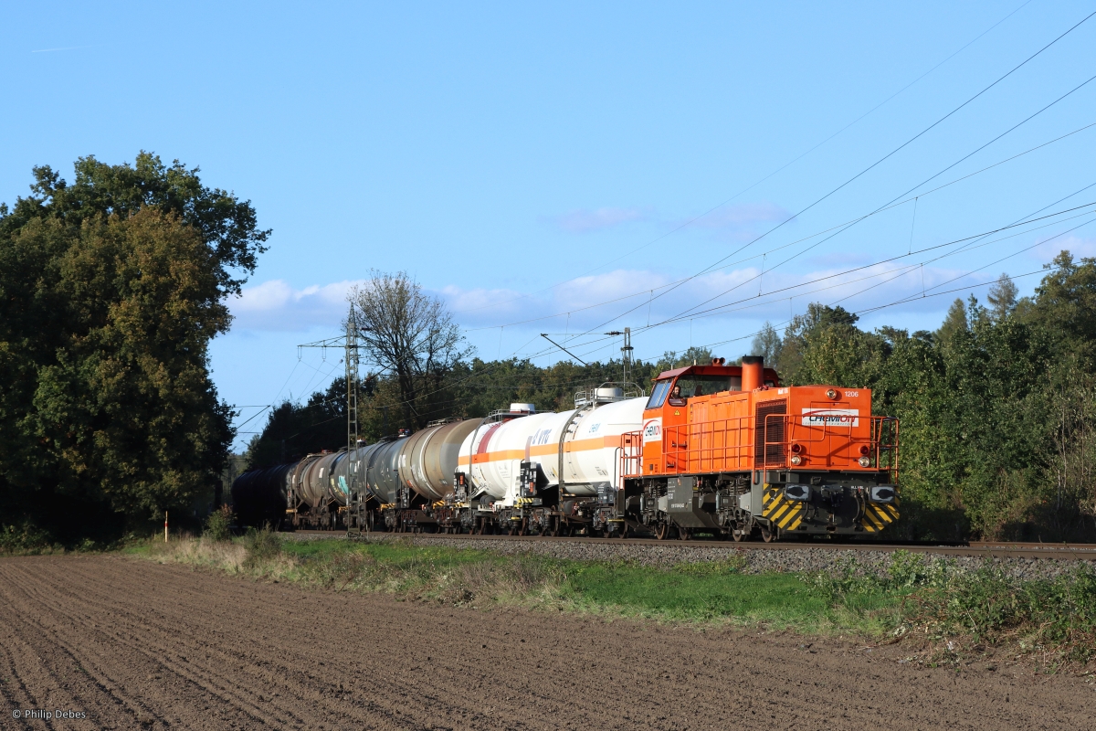 275 004-0 (Chemion) mit einem Kesselzug in Ratingen Lintorf, 11. Oktober 2022