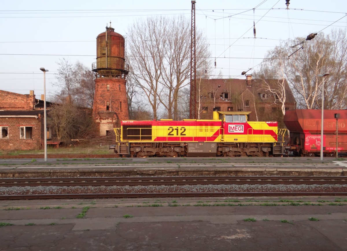 275 212 der MEG zusehen am 29.03.14 in Großkobetha.