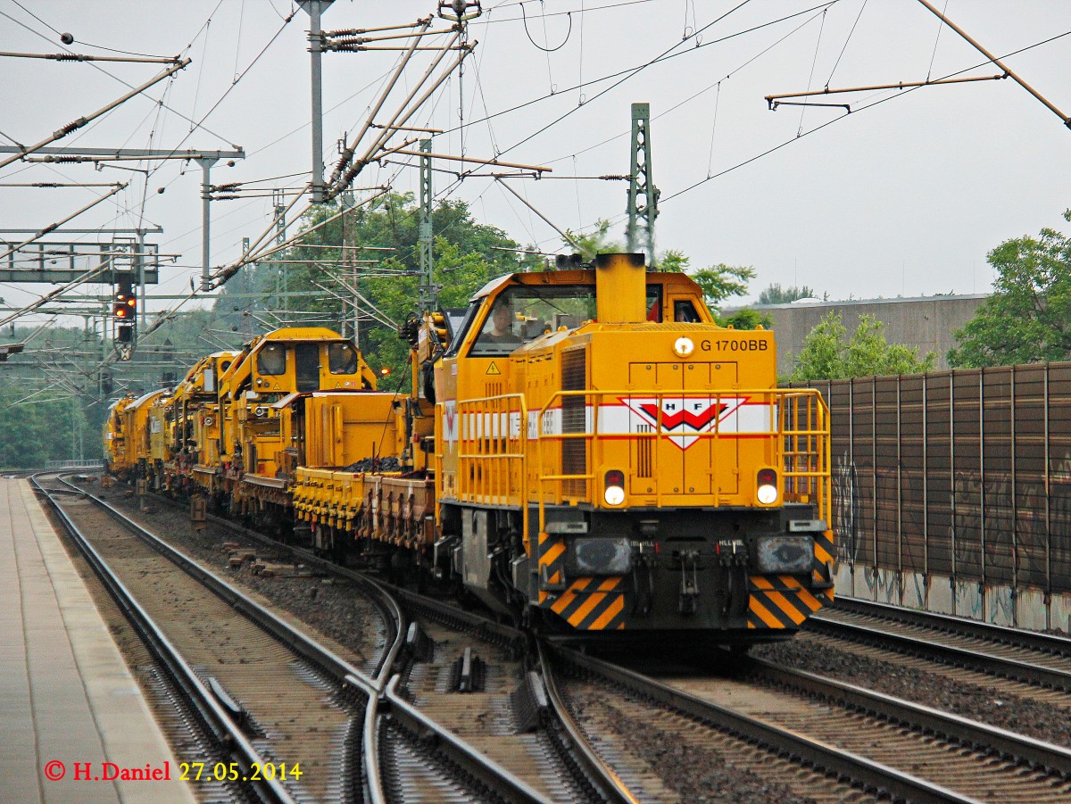277 018 Wiebe (Lok12) G 1700BB mit einem Bauzug am 27.05.2014 in Hannover Linden Fischerhof.