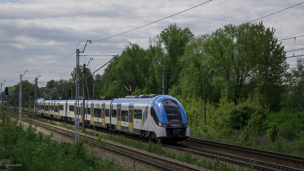 Am 2 Mai 2016 steht 27WE-011 in Warszawa-Zachodnia. - Bahnbilder.de