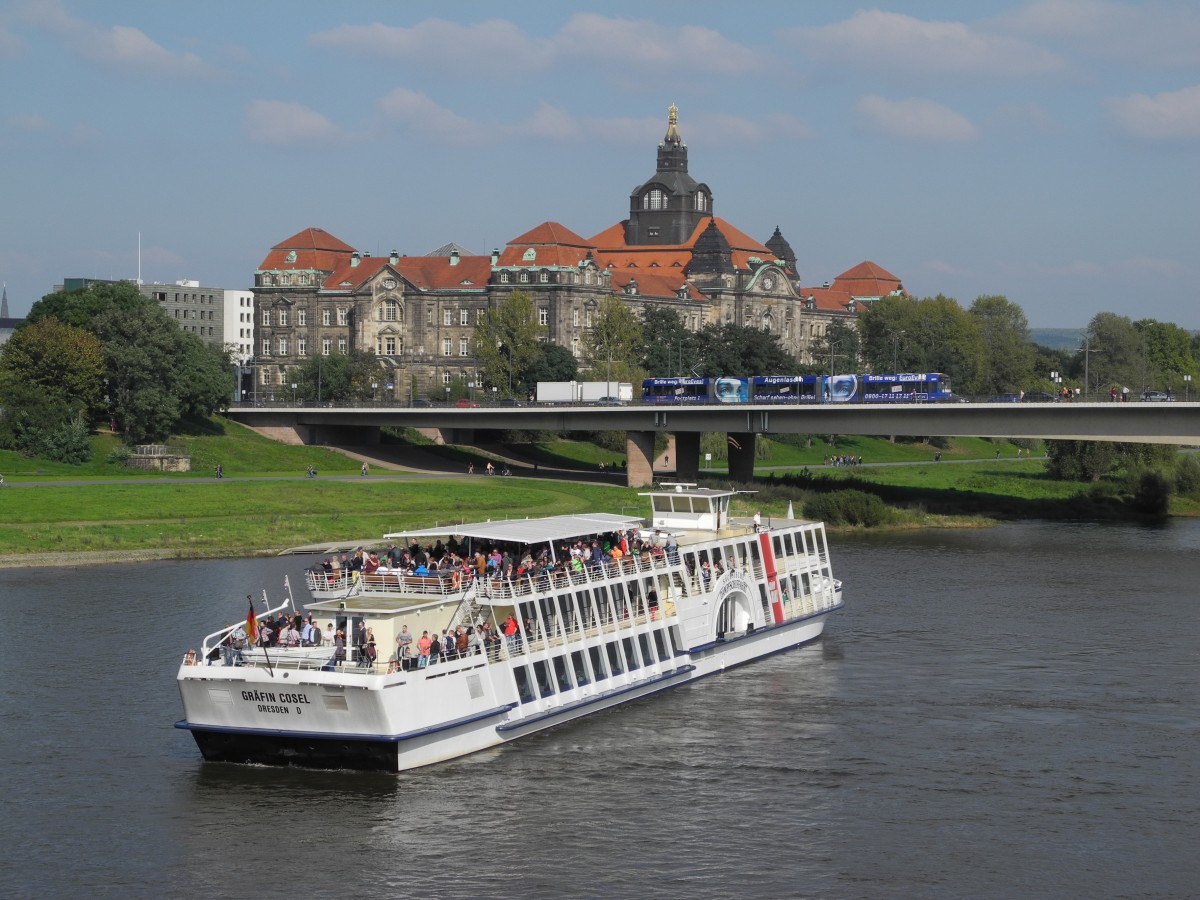 28xx am 04.10.14 auf der Carolabrücke/Dresden