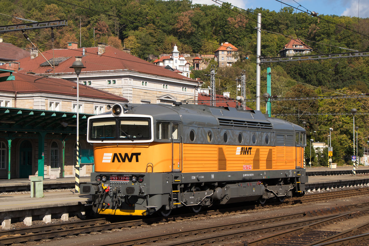 29. September 2018 in Decin hl. n. : 753 737-6 auf dem Weg zu einem Zug gen Süden.