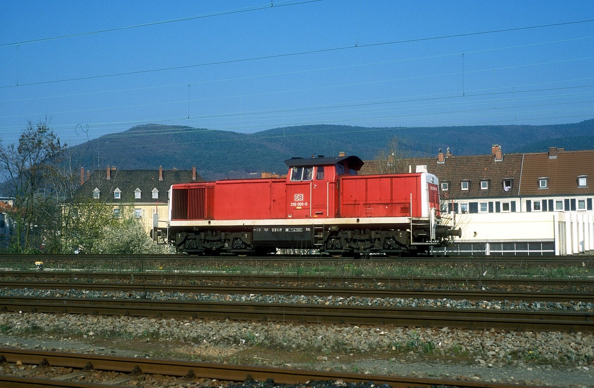  290 009  Neustadt ( Weinstr. )  04.04.02
