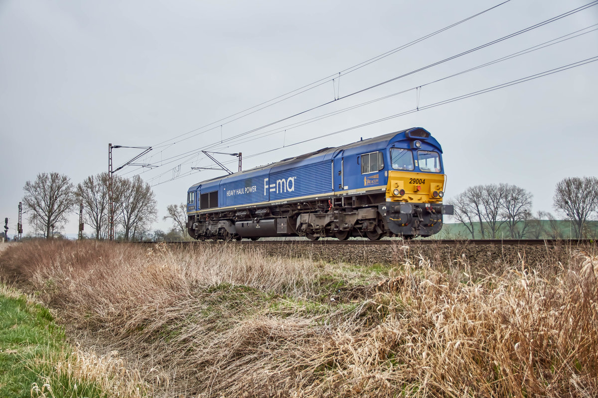 29004 ( 266 027-2) auf Leerfahrt in Richtung Friedland am 11.04.2018 bei Friedland gesehen.