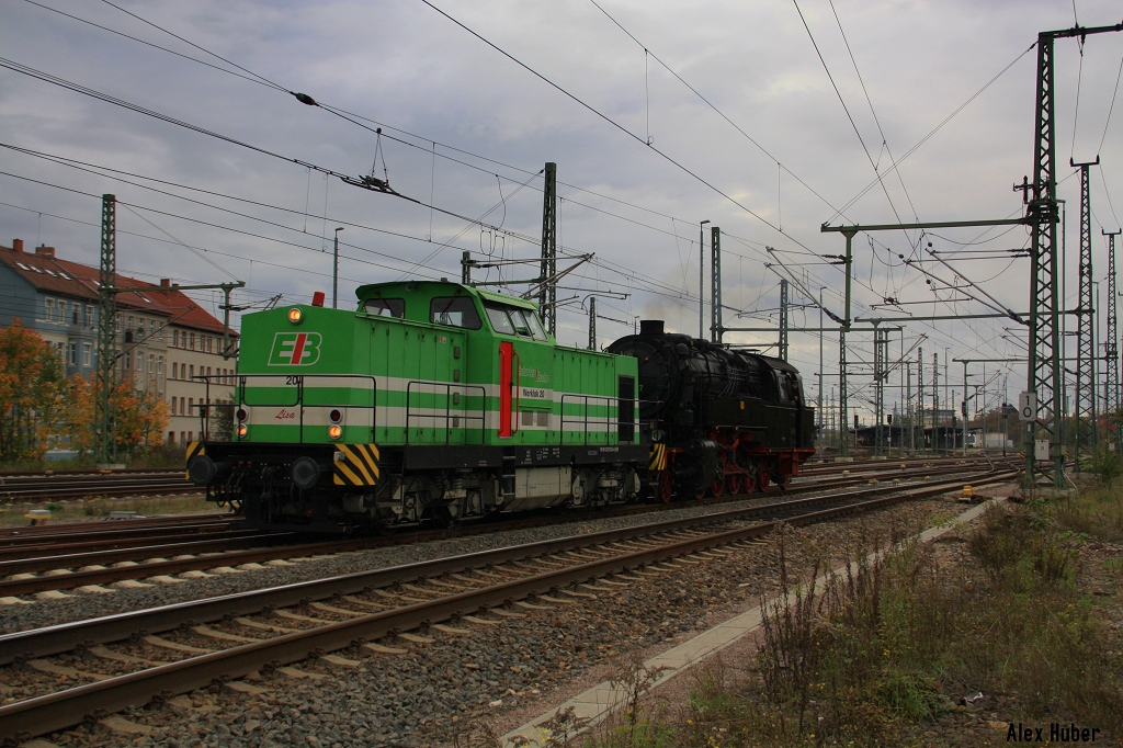 293 024 der Erfurter bahn mit 95 027 im Schlepp am 17.10.2014 in Weimar