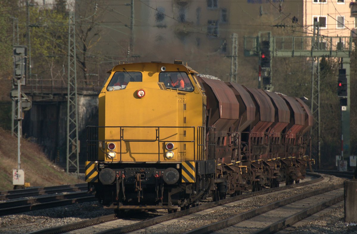 293 507 am 04.04.16 am Münchner Heimeranplatz