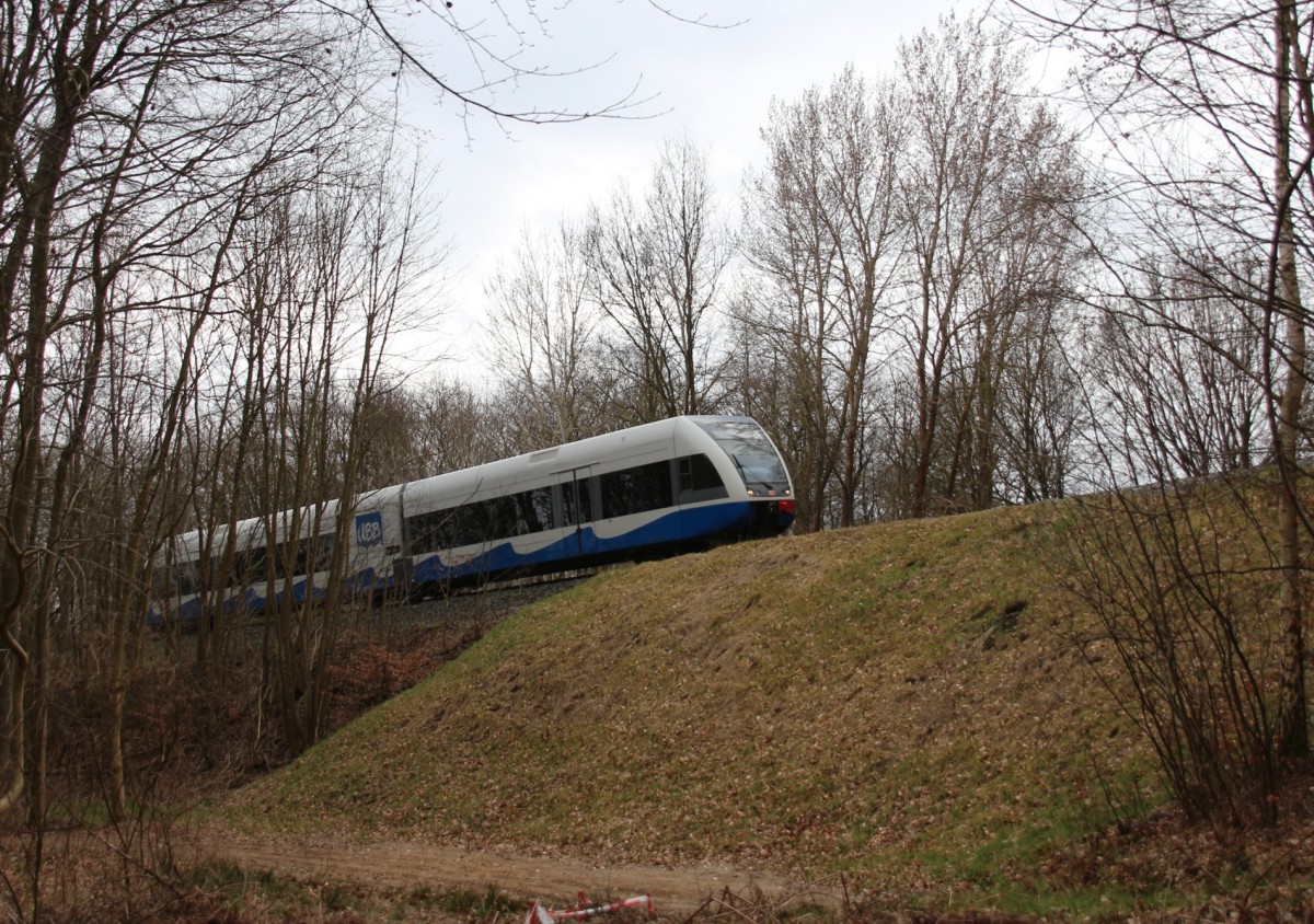 29.3.2015 Heringsdorf. UBB nach Züssow bei km 210.6 - ehem. Standort einer rückgebauten Brücke.