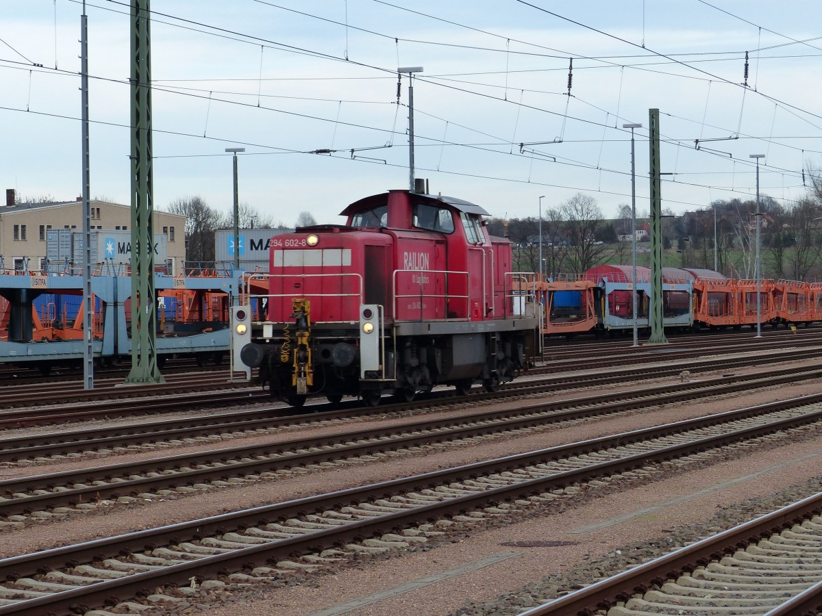 294 602 rangiert am 03.01.2014 auf dem Glauchauer Bahnhof.