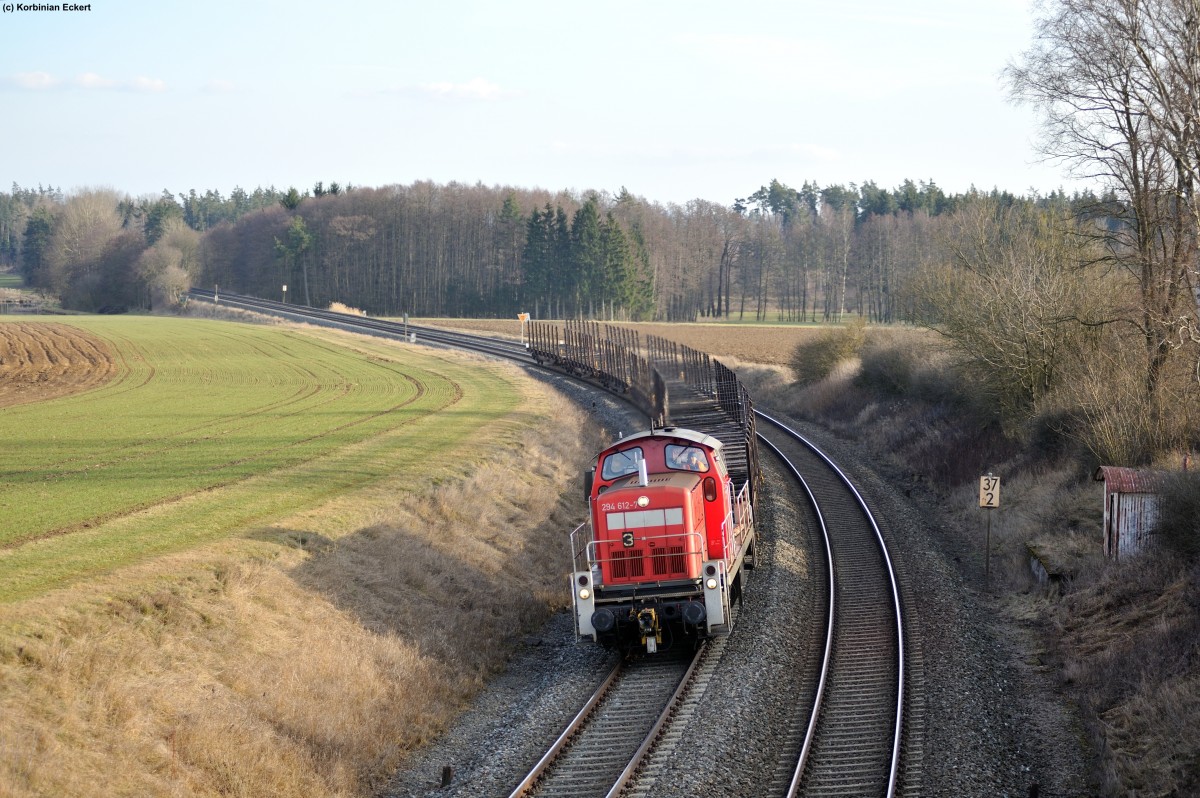 294 612-7 mit der Wiesauer Übergabe nach Marktredwitz bei Oberteich, 25.02.2014
