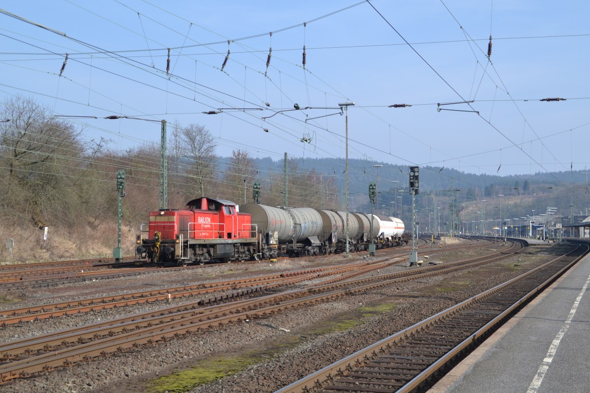 294 671 mit EK 54335 Detmold - Paderborn Gbf am 7.3.2014 in Altenbeken.
