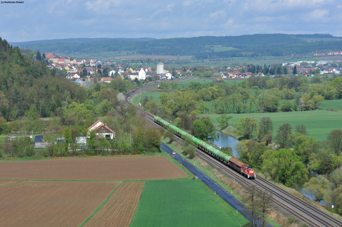 294 720-8 mit dem Müllzug von Kulmbach nach Schwandorf bei Nabburg, 14.04.2014