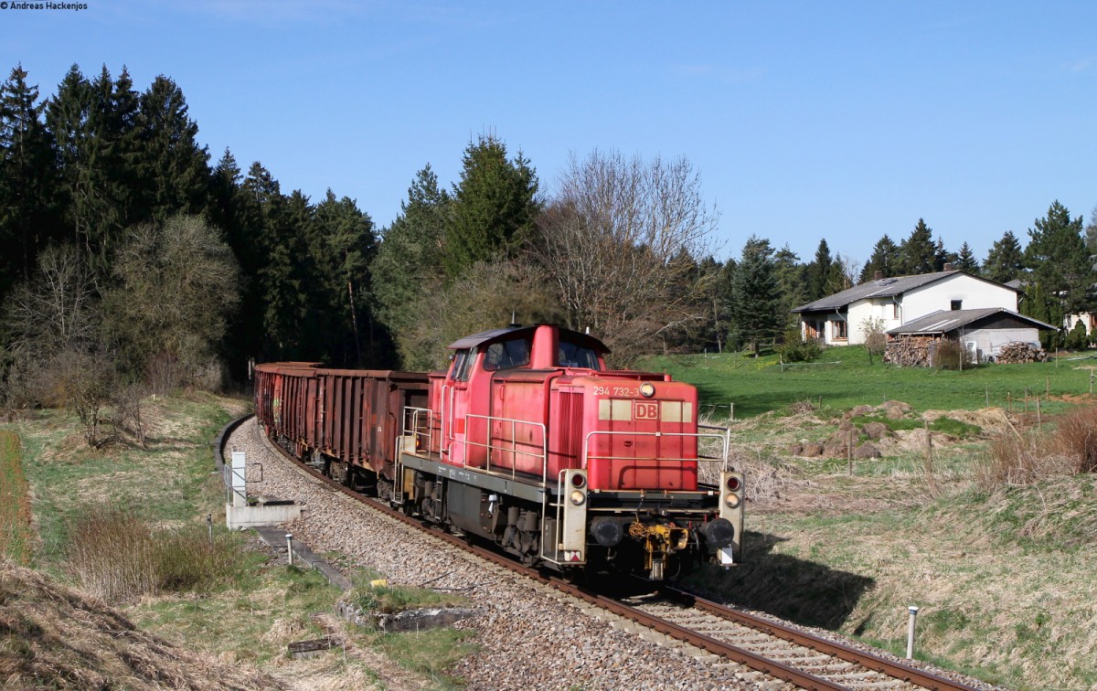 294 732-2 mit dem EK 55839 (Villingen(Schwarzw)-Deißlingen) bei Zollhaus 20.4.14