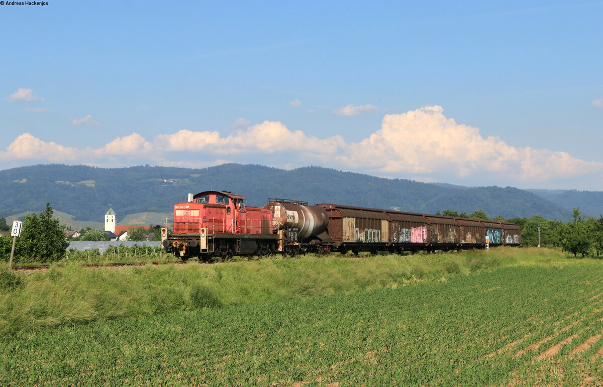 294 746-3 mit dem EZK 55284 (Oberkirch-Offenburg Gbf) bei Zusenhofen 11.6.21
