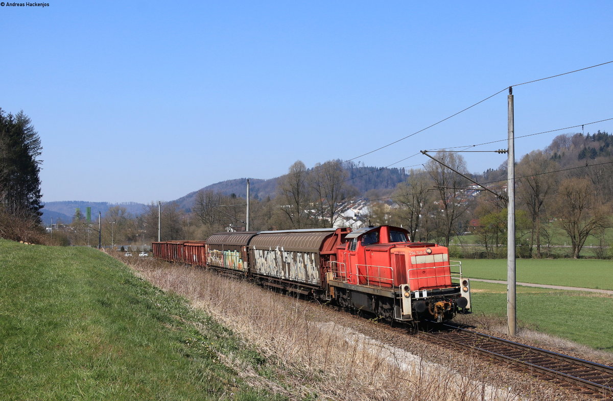 294 748-9 mit dem ER 55209 (Stuttgart Hafen-Fichtenberg) bei Sulzbach 2.4.20