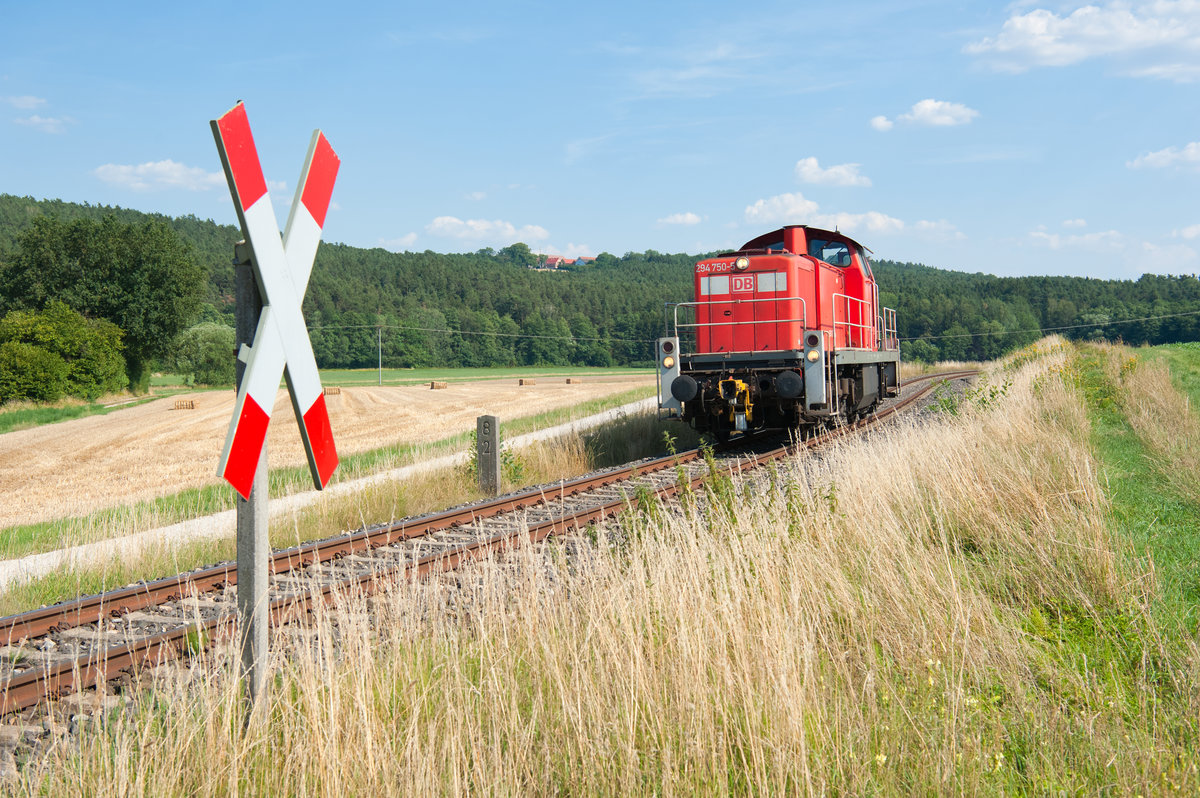 294 750 bei Mimbach auf dem Weg nach Hirschau um die Übergabe abzuholen, 25.07.2019