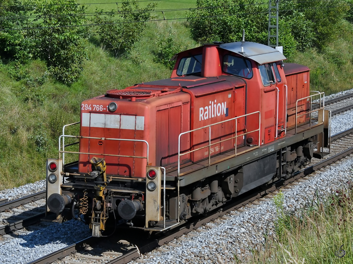 294 766-1 von Railion solo unterwegs Anfang August 2020 bei Moosleiten.