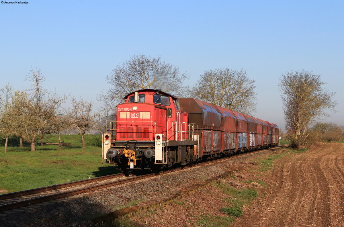 294 805-7 mit dem EZK 66920 (Offenburg Gbf-Oberkirch) bei Zusenhofen 14.4.21