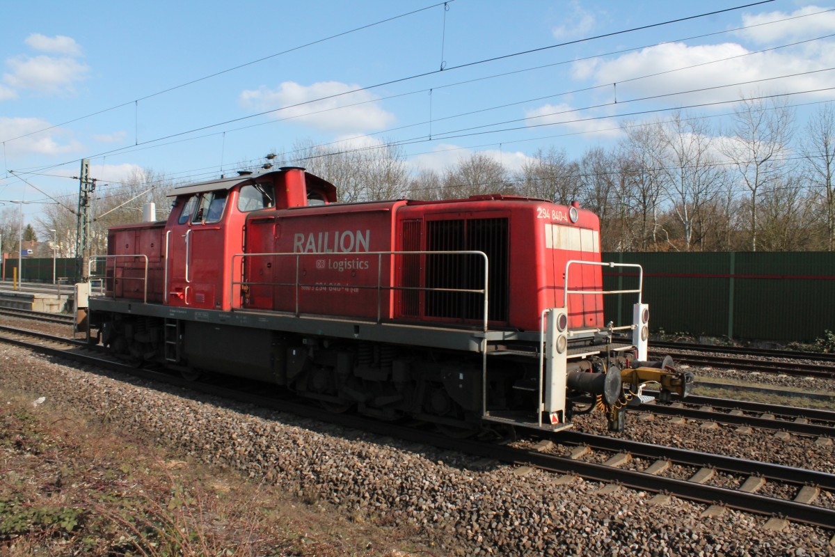 294 840-4 als Lz im Bahnhof Riedstadt-Goddelau am 12.03.2015