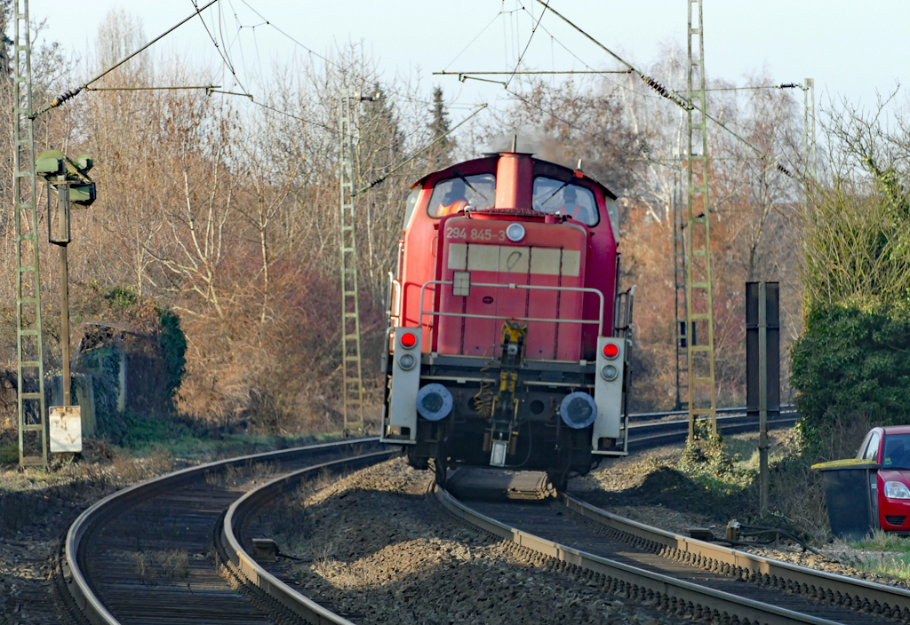 294 8456-3 Solo, im Gleisbogen Bonn-Beuel - 21.12.2016