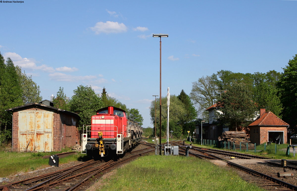 294 956-8 mit dem EK 53722 (Trauen Lager-Celle) in Beckedorf 9.5.16
