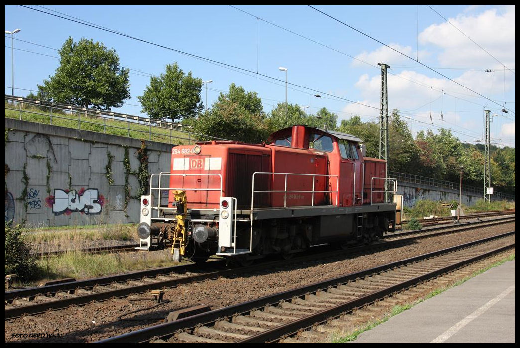 294682 solo am 6.9.2016 im Bahnhof Brackwede.