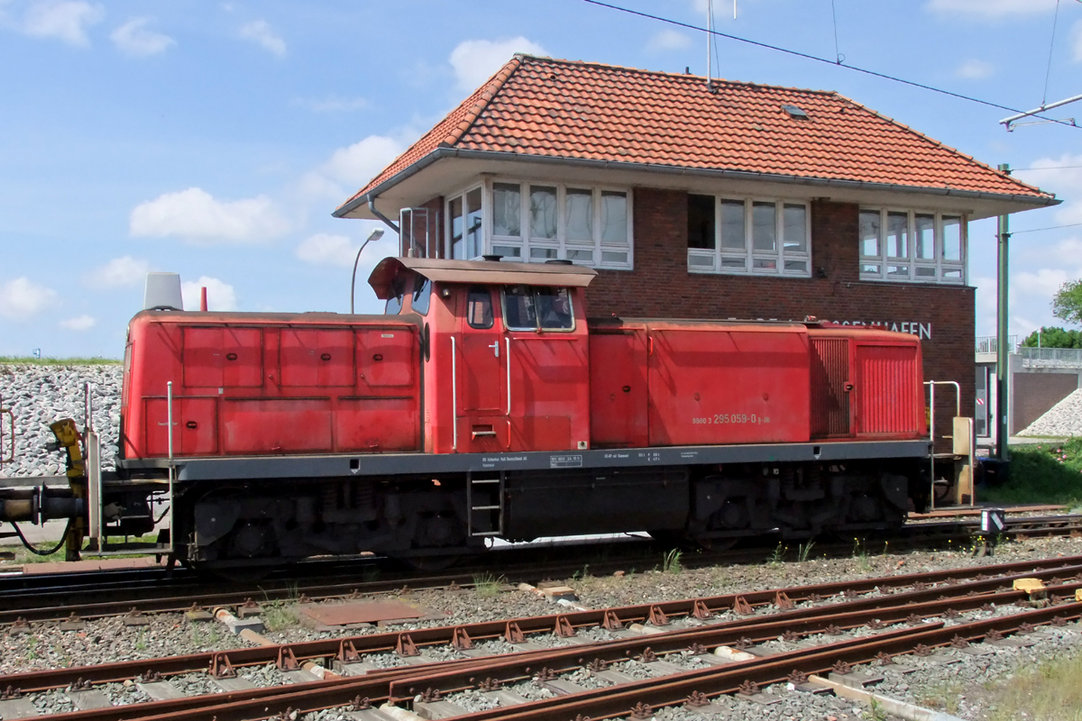 295 059-0 in Emden Außenhafen 30.5.2014