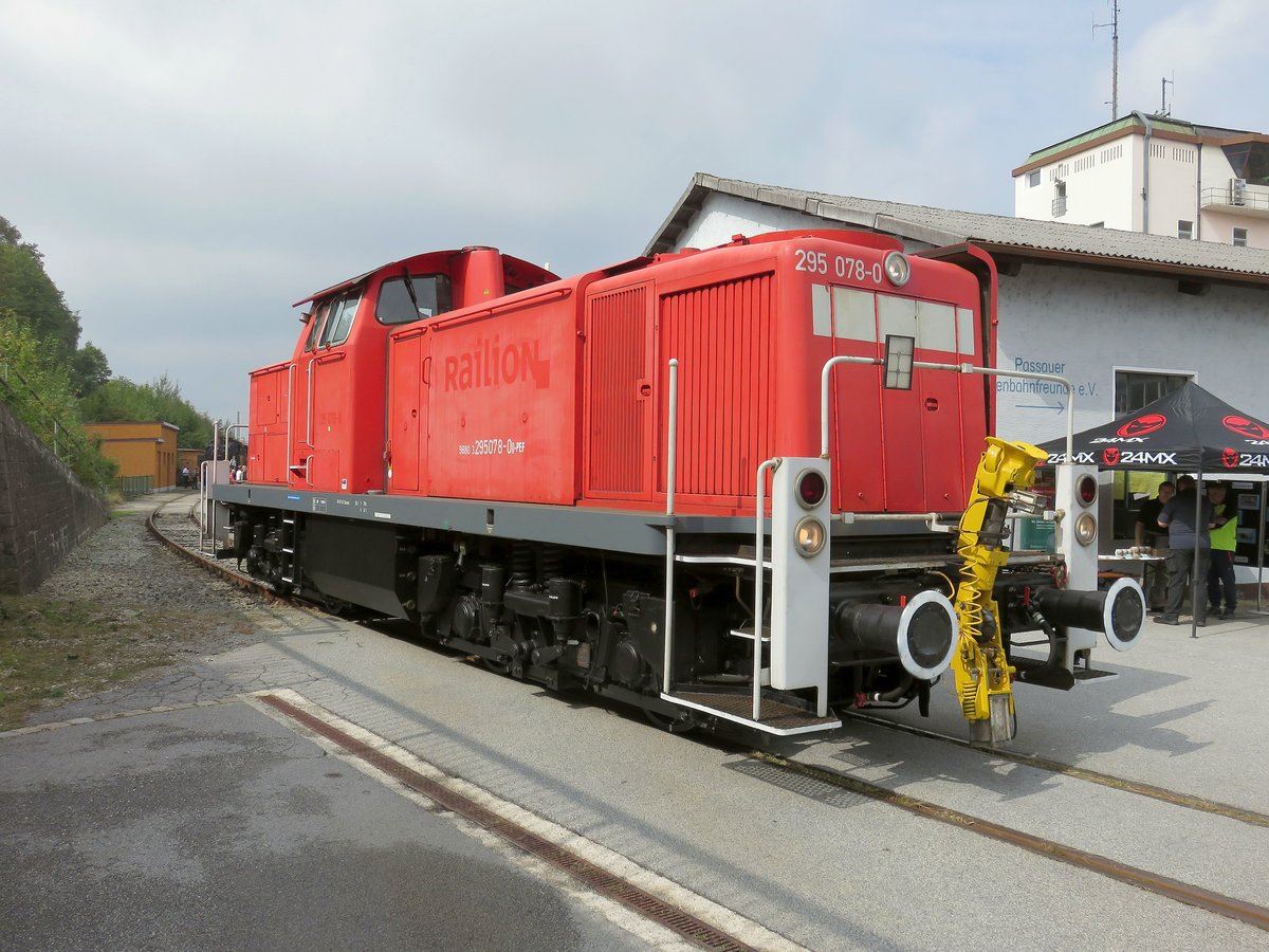 295 078 der Passauer Eisenbahnfreunde am 15.09.18 im Bw Passau.