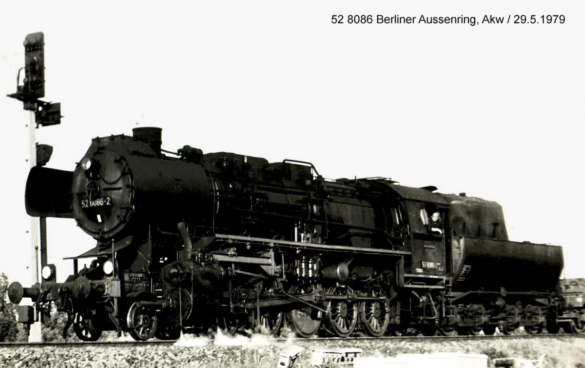 29.5.1979, 52 8086 in der Verbindungskurve vom der Stettiner Bahn zum Berliner Aussenring, am Einfahrsignal Abzweig Karow West. (Foto J.Wernicke)