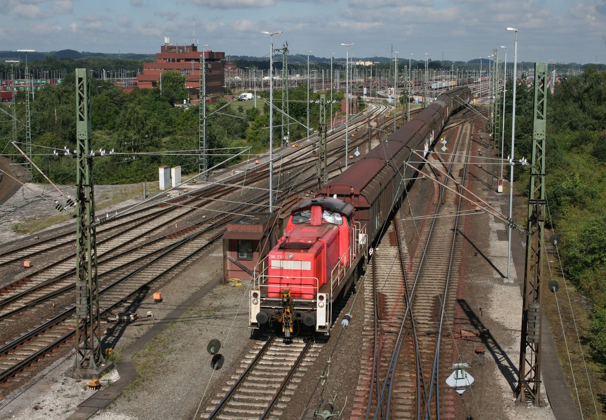 296 030 am 16.08.2016 in Maschen Rbf