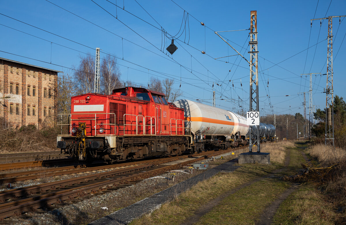 298 322 mit der Übergabe aus Subzin am 08.02.2023 in Bützow. Am 11.02.2023 hat die Lok Fristablauf Verlängerung Nummer 1.
