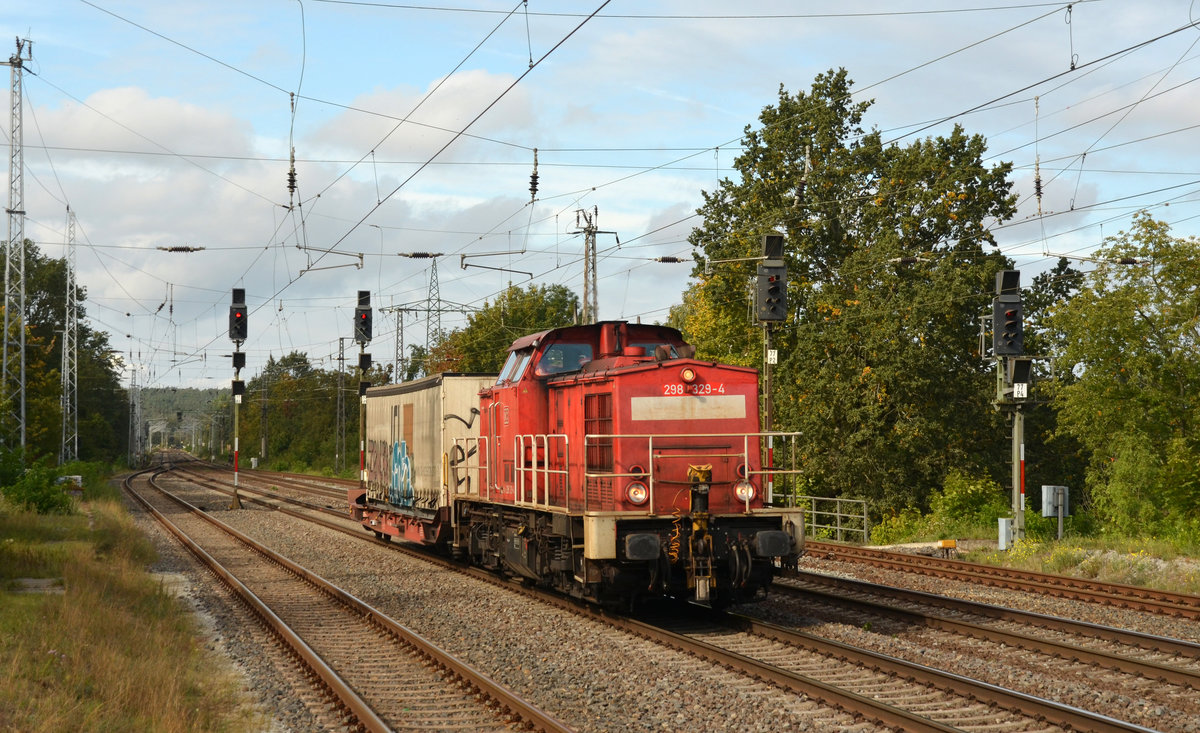298 329 war mit ihrer Übergabe aus dem Rbf Seddin sicherlich nicht überfordert. Mit nur einem Wagen rollt sie am 26.09.19 durch Saarmund Richtung Schönefeld.